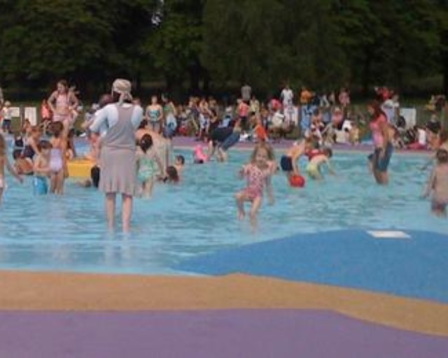 Paddling and Splash Pools and Water Play Areas within 1 Hour of Richmond