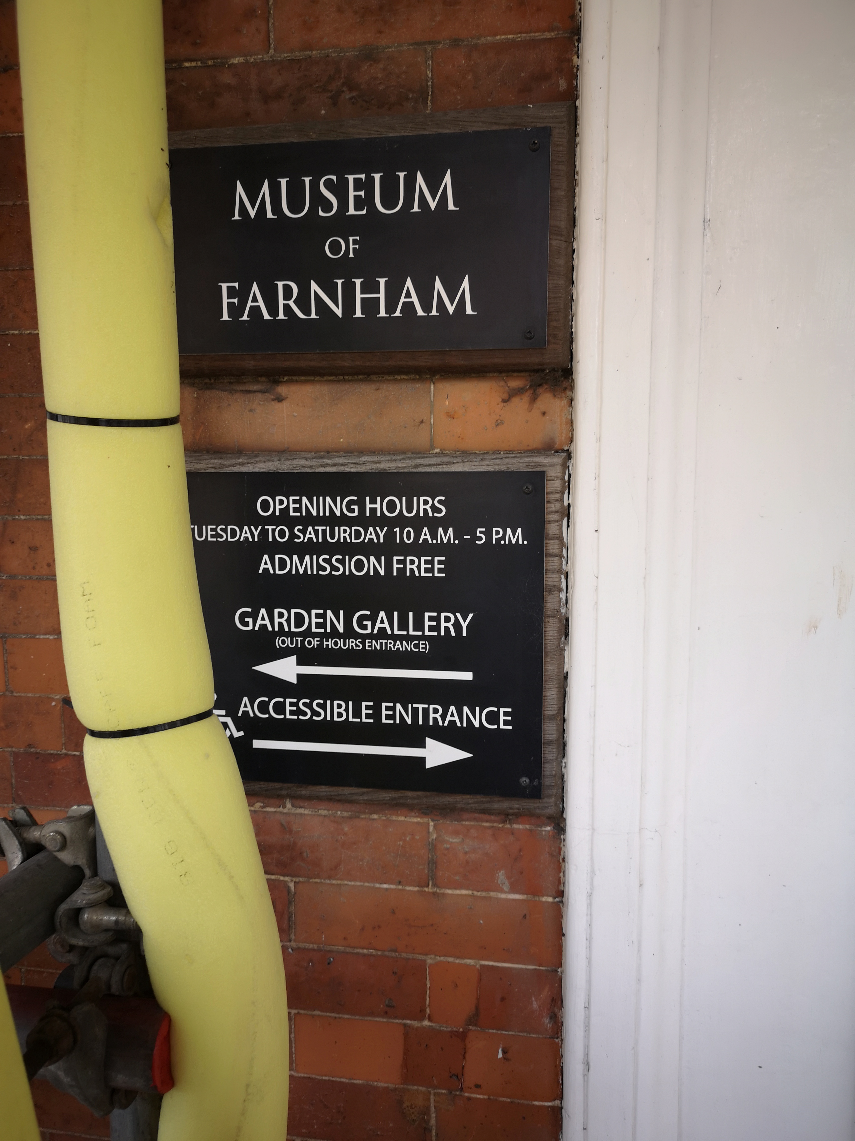 Review of Museum of Farnham in West Surrey by Eileen Loader 987